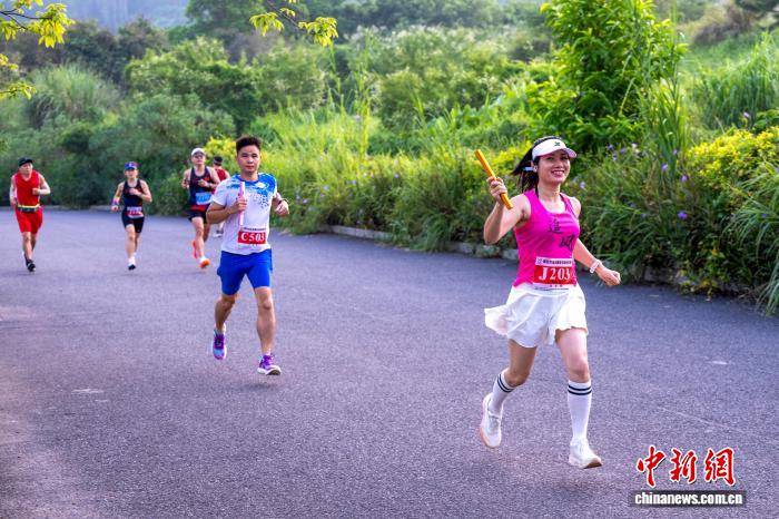 星歐平台：廣西梧州擧辦跑步接力賽 助力全民健身